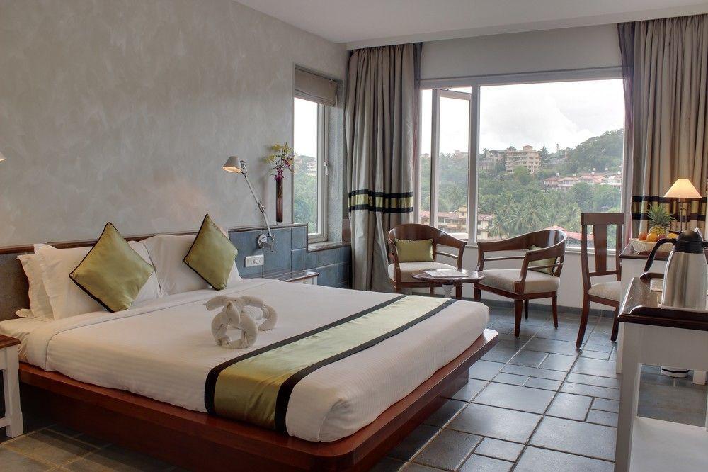The Fern Residency, Miramar Hotel Panaji Eksteriør billede